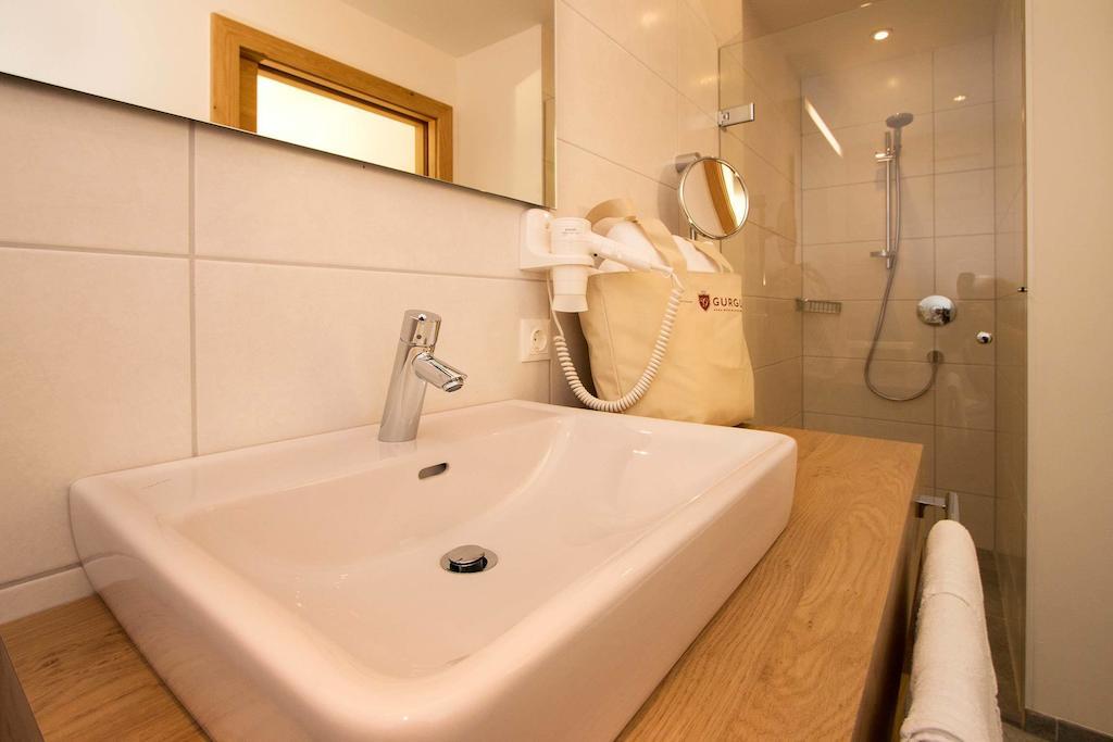 אוברגורגל Gurglhof Apartmenthaus חדר תמונה
