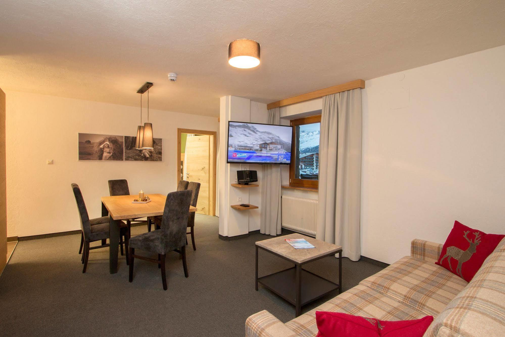 אוברגורגל Gurglhof Apartmenthaus מראה חיצוני תמונה